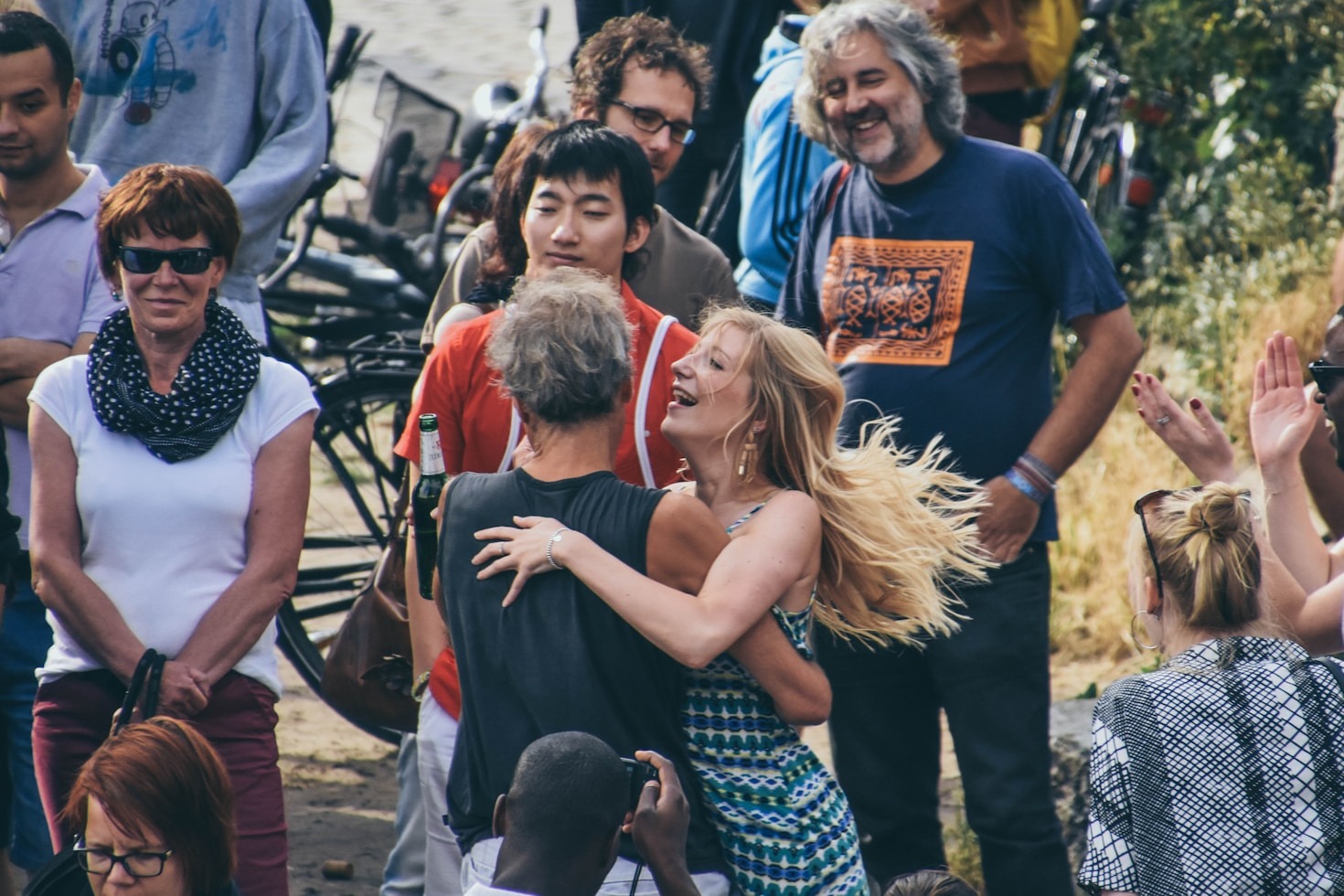 The Art of Good Neighborhood Gossip